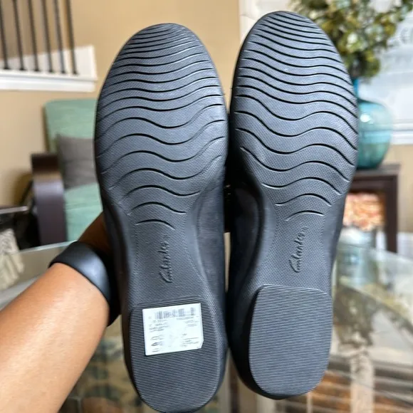 New! Clark’s Collection Leather Ballet Flats - Sara Erin in black size 8