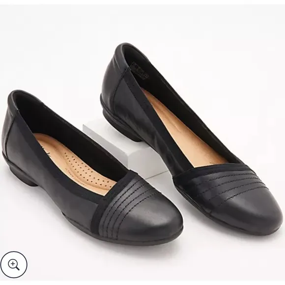 New! Clark’s Collection Leather Ballet Flats - Sara Erin in black size 8