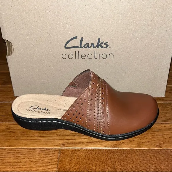 NEW Clarks Leather Laurieann Ease Slip On Mule Flats Dark Tan Women’s Size 5.5