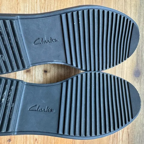 NEW Clarks Womens Raisie Jump Slip-On Loafer Black Flat Shoes 9.5