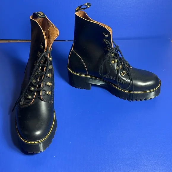 NEW DM Dr Martens Black Leather Leona Platform Lace Up Boots 9 W 7 UK