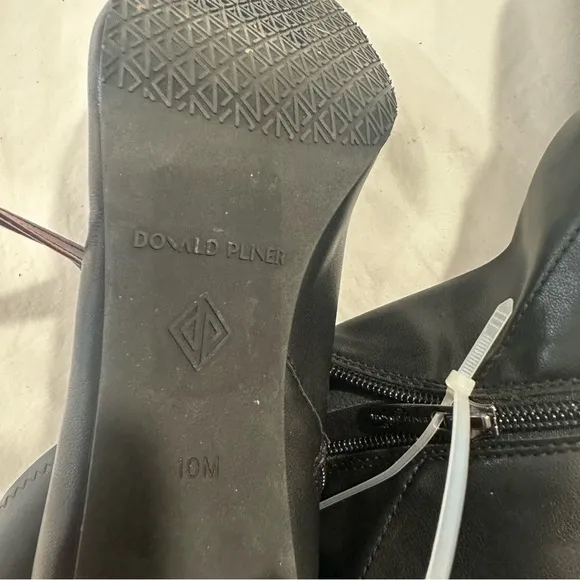 NEW Donald J‎ Pliner Cattie Black Nappa Stretch Leather Boot Size 10 Reg $258