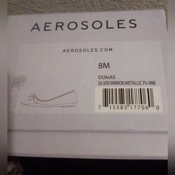 New Dumas Silver Mirror Metallic Pointed Toe Flats 8W”