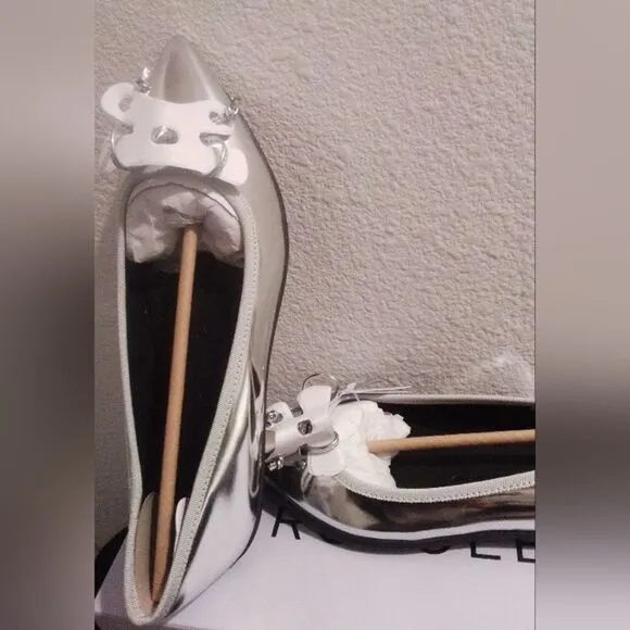New Dumas Silver Mirror Metallic Pointed Toe Flats 8W”