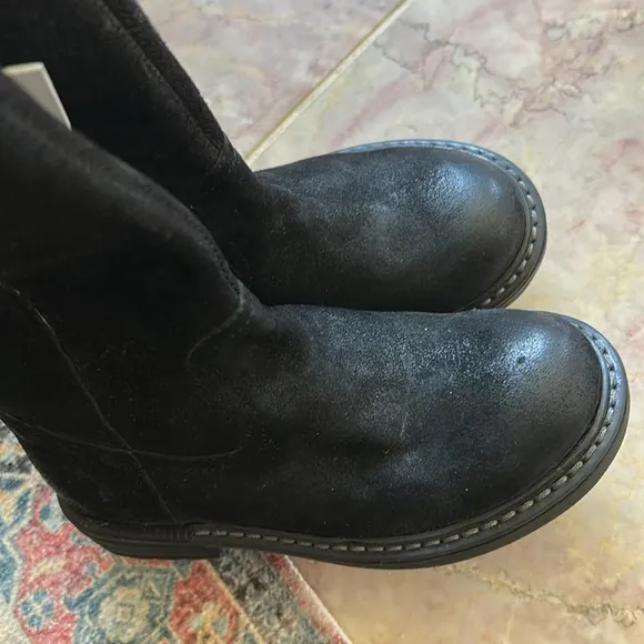 New Geox Girls MidCalf Waxed Leather Black Side Zipper Boots Size EU 28/US 10.5