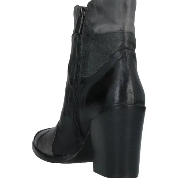New JO GHOST Leather Ankle Boots US7 EU37