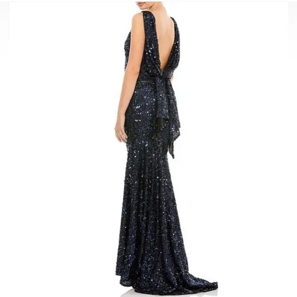 New! Mac Duggal Midnight Cowl Back Boat Neck Sequined Evening Gown 26331‎ Sz 10