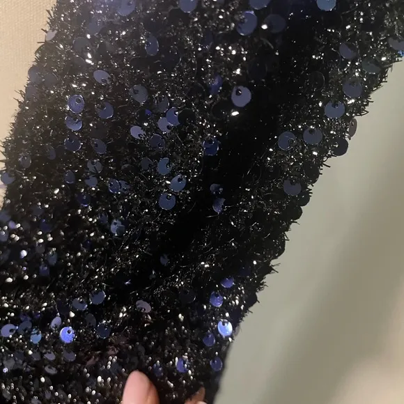New! Mac Duggal Midnight Cowl Back Boat Neck Sequined Evening Gown 26331‎ Sz 10