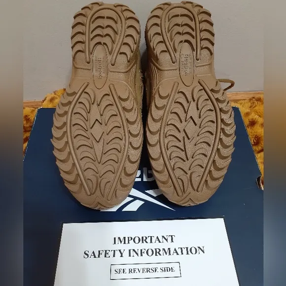 NEW Rapid response REEBOK safety toe shoes Men's size 7