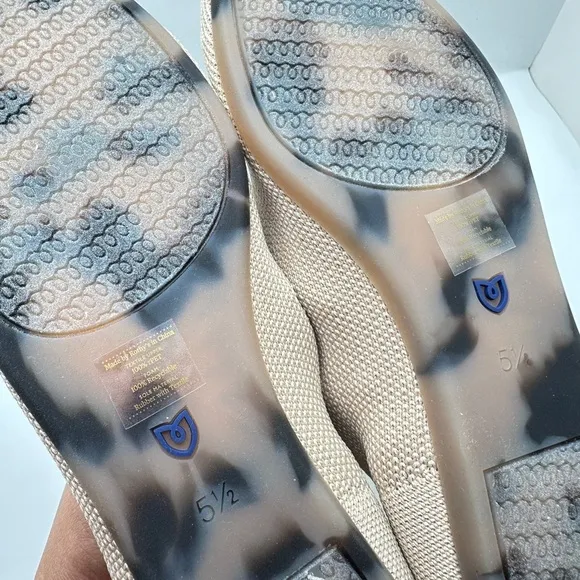 NEW Rothy’s The Point Ballet Flats in Ecru Women’s Sz 5.5