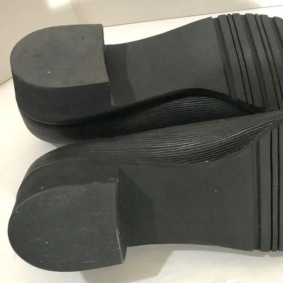 NEW Salvatore Ferragamo Boutique Black Shoes Size 8 B