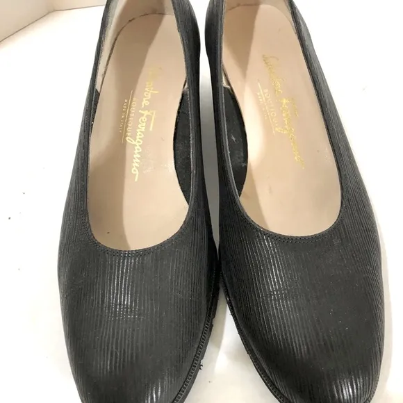 NEW Salvatore Ferragamo Boutique Black Shoes Size 8 B