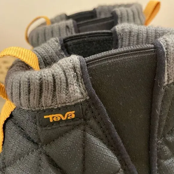 New Teva moccasins  boots size 6,8,9 black New