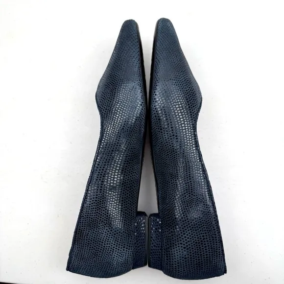 NEW VANELi Sz 9.5W Women’s Ganet Pointed Slip On Ballet Flats in Navy Print