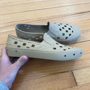 New Vans Slip-On TRK beige  Milieu Sneakers Water Shoes 2023 size 7men