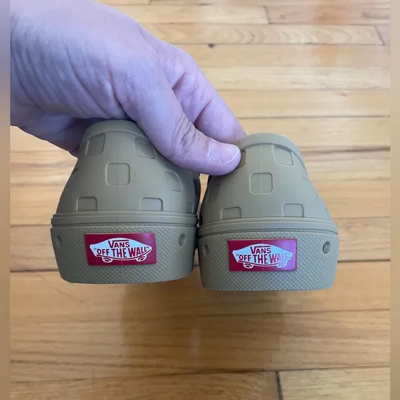 New Vans Slip-On TRK beige  Milieu Sneakers Water Shoes 2023 size 7men