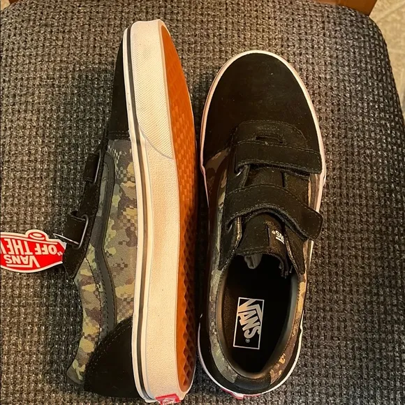 NEW Vans Ward V Black Camo Shoes