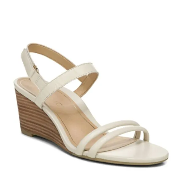New! VIONIC Emmy Wedge Sandals in Cream Leather Women's Size 9.5