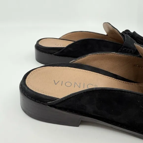 NEW VIONIC Reagan Nubuck TVW5034 Women 7 Black Tassel Leather Mule FLATS Comfort