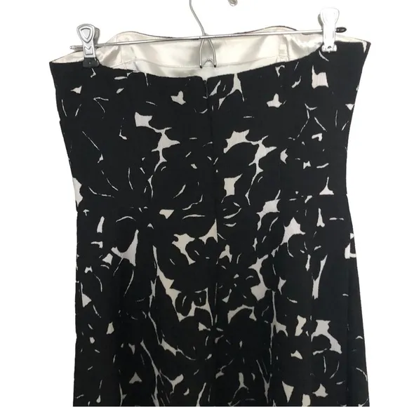 NEW White House Black Market Strapless dress midi fit and flare abstract pattern