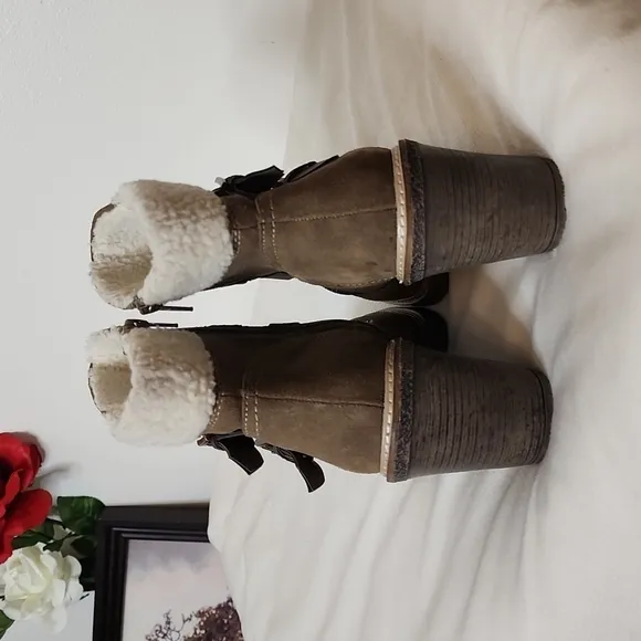 NEW White Mountain Rialto Joker II Brown Suede Chunky Chastity Boots Sherpa Warm
