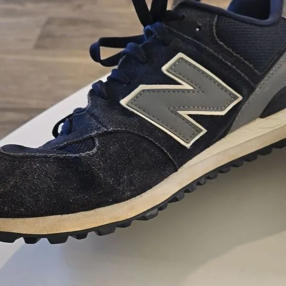 New Balance Men's Navy Sneakers size 12 mens