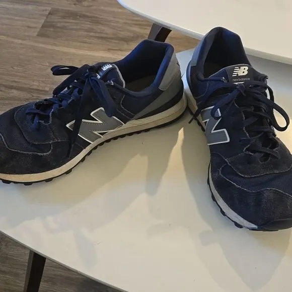 New Balance Men's Navy Sneakers size 12 mens