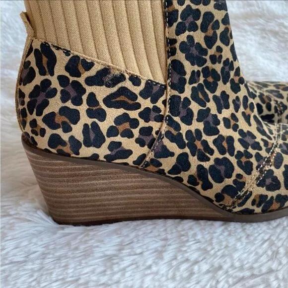 NEW TOMS Sadie Suede Wedge Leather Wedge Bootie Leopard Print Side Zip Boots