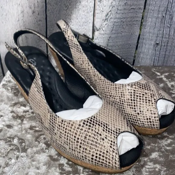 NIB Elites by Walking Cradle Leather Snakeskin slingback Wedges size 10.5