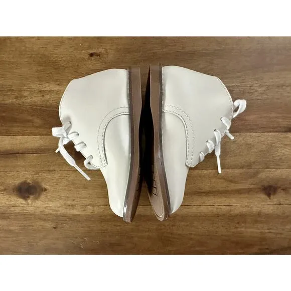 NIB Footmates White Leather Todd Boots 5
