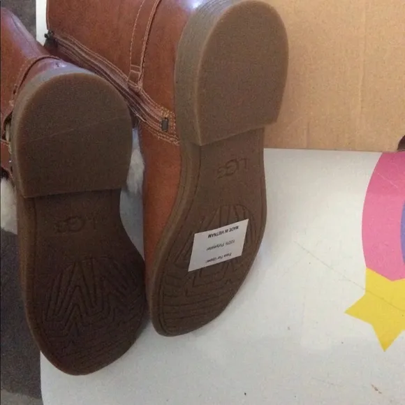NIB girls Authentic riding boots