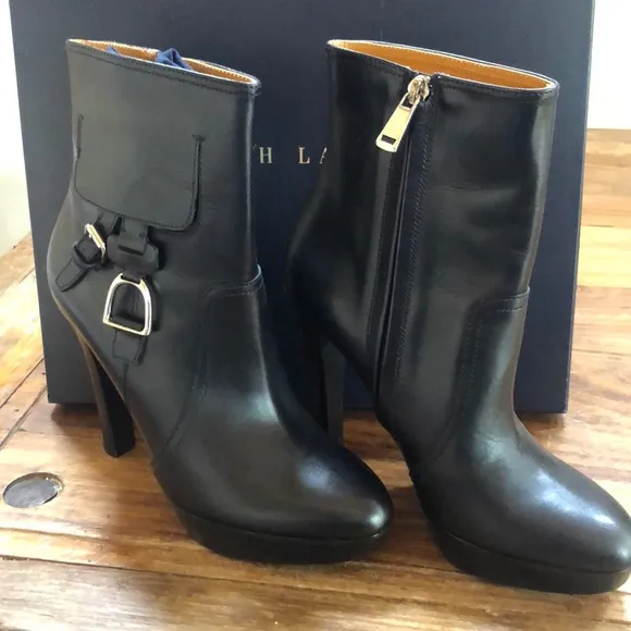 NIB Ralph Lauren Norine Ankle Boots