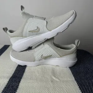 Nike AD Comfort White Slip On Phantom Dust Shoes DJ1001-001 Sz 10 Sneakers