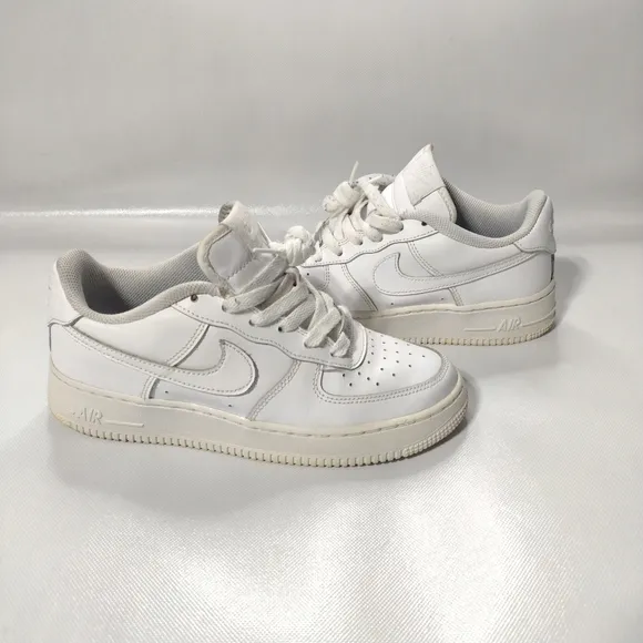 Nike Air Force 1 LE Big Kids Shoes Sz 6Y