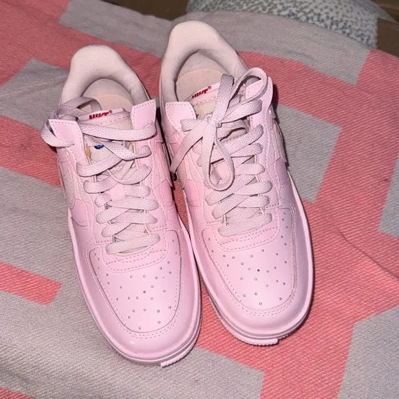 Nike Air Force 1 Shoes Fontanka Pink Women Limited Edition