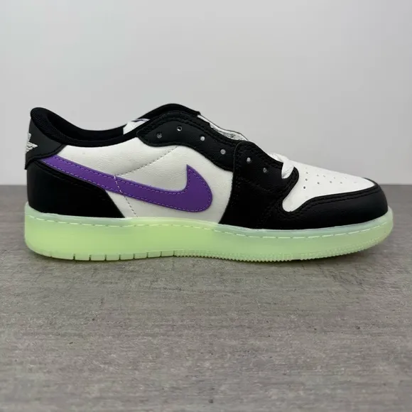 Nike Air Jordan 1 Low Glow-in-the Dark Shoes HF0410-001 women’s size 8