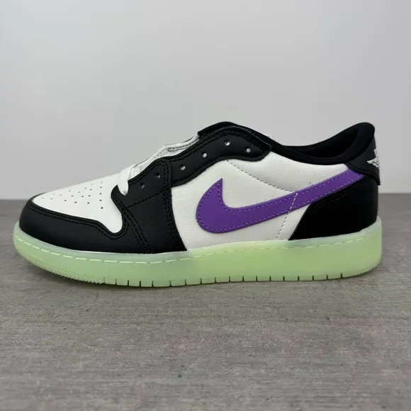 Nike Air Jordan 1 Low Glow-in-the Dark Shoes HF0410-001 women’s size 8