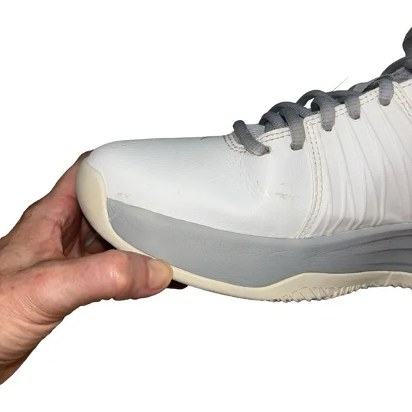 Nike Air Jordan Men's Size 11 Wolf Gray 5 AM Basketball Shoes Style 807546-100