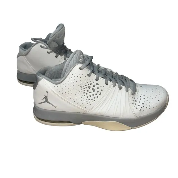 Nike Air Jordan Men's Size 11 Wolf Gray 5 AM Basketball Shoes Style 807546-100