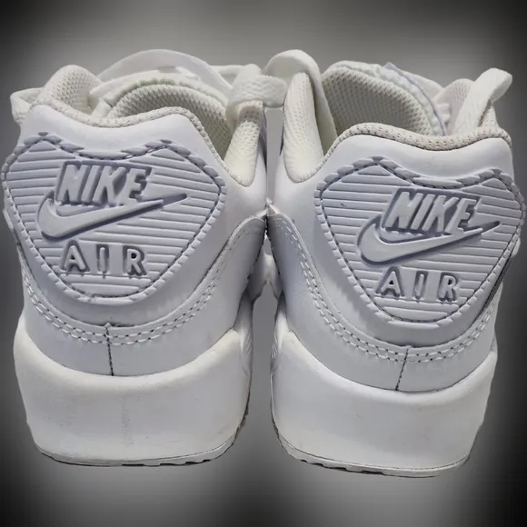 Nike Air Max 90 LTR - Big Kids - Like New!