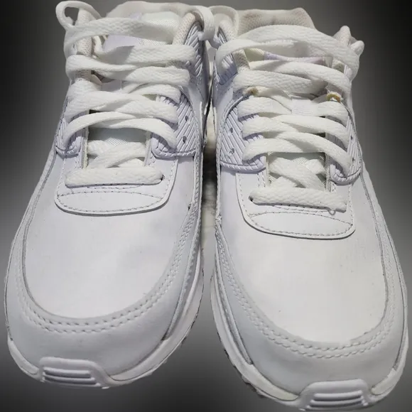 Nike Air Max 90 LTR - Big Kids - Like New!