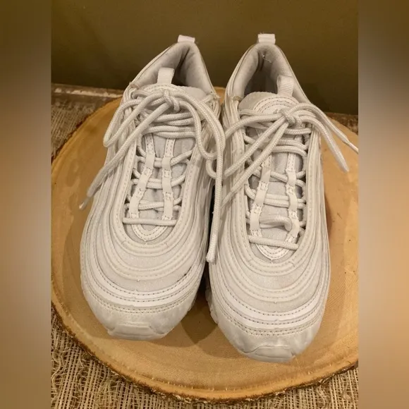 Nike Air Max 97 Shoes Size 4.5Y (Women Size 6) Triple White 921522-104