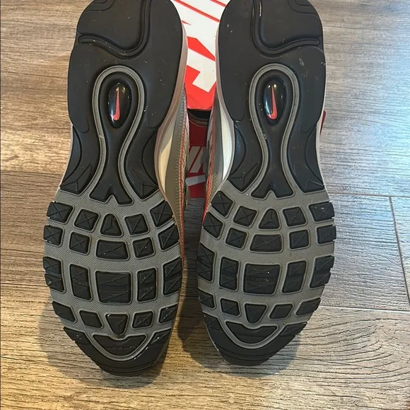 Nike Air Max Men's Gray and Red Sneakers