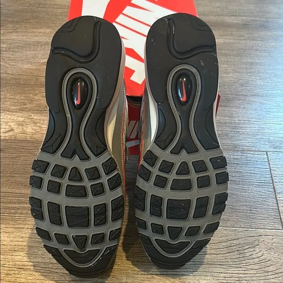 Nike Air Max Men's Gray and Red Sneakers