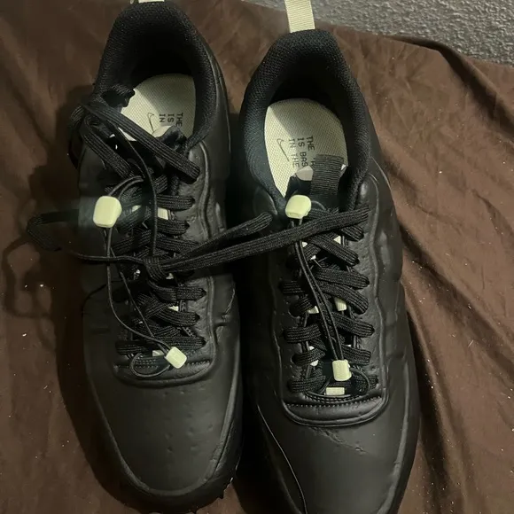 Nike Black Sneakers with Leather Upper a Midsole Air Force 1 Experimental Glow