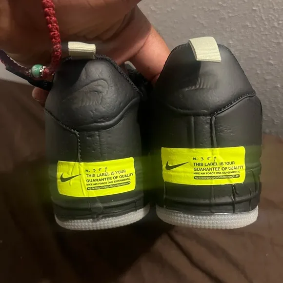 Nike Black Sneakers with Leather Upper a Midsole Air Force 1 Experimental Glow