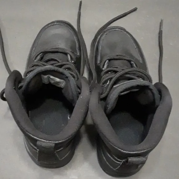 Nike Boots Hi-Top Boots