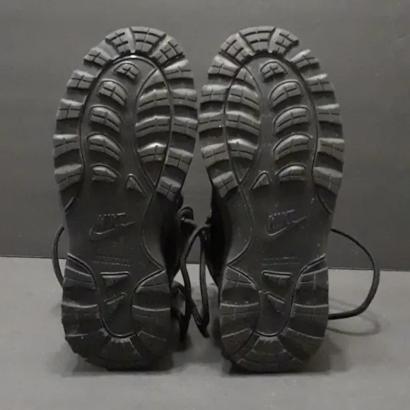Nike Boots Hi-Top Boots