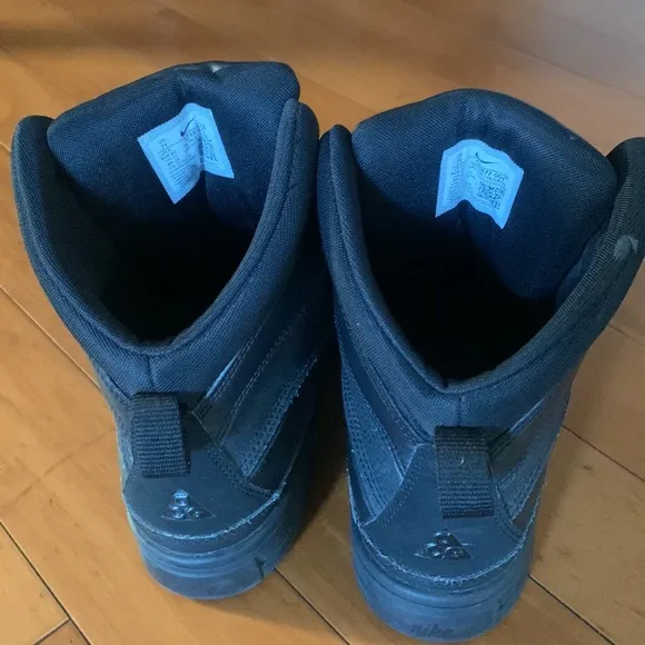 Nike boy ps wood side 2 ACGboots size 7