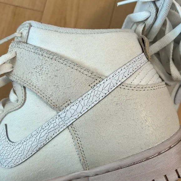 Nike Dunk Hi Retro size 10 Cracked Leather Salt Flats DV0822-100 Men's